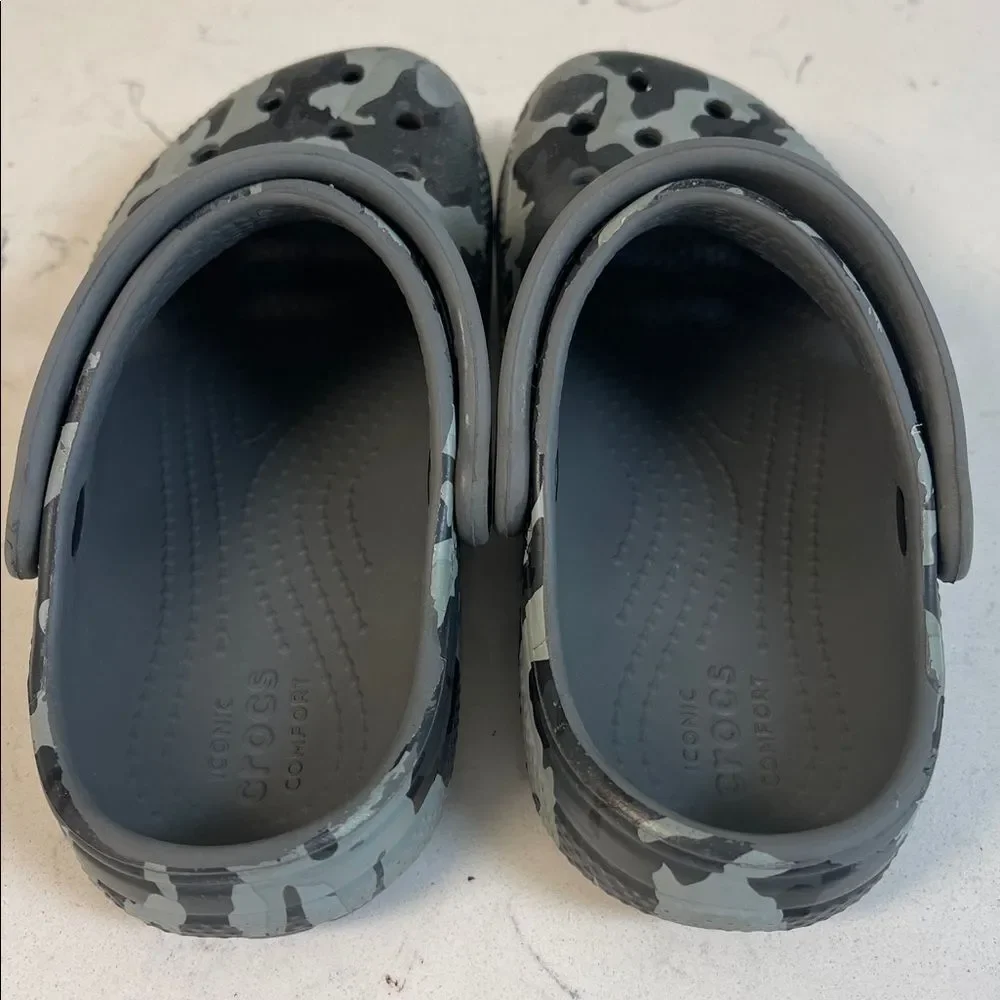 CROCS brand style